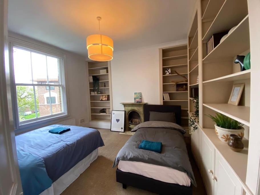 Holiday home #chic 6-bedroom London Retreat# Plumstead (Greater London)